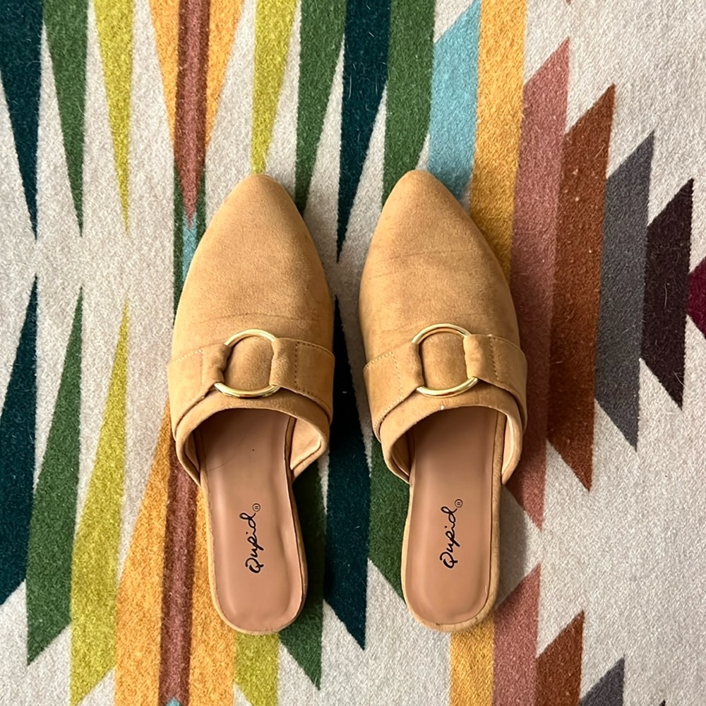 Qupid flats